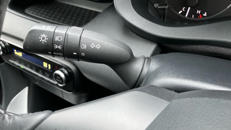 Toyota Yaris 1.5 Hybrid Icon 5dr CVT Hybrid Hatchback